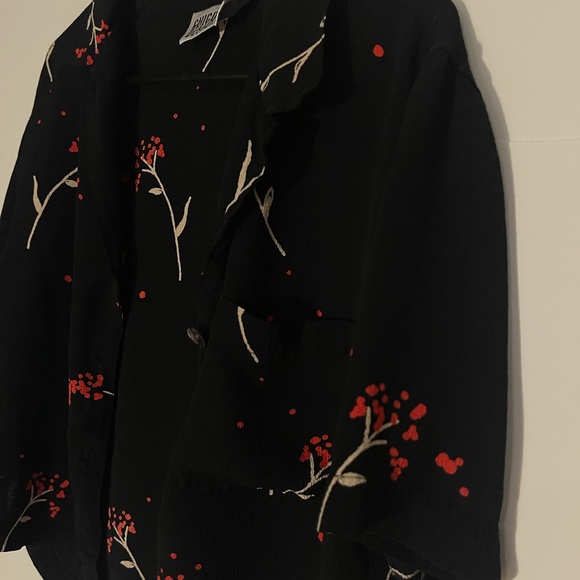 CHICO’s Design Simple Floral Top - Picture 2 of 4